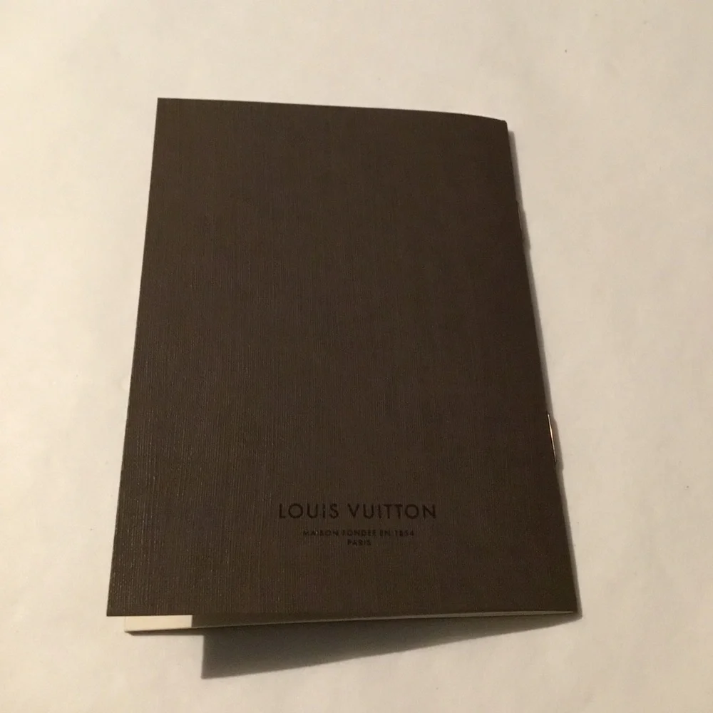 LOUIS VUITTON